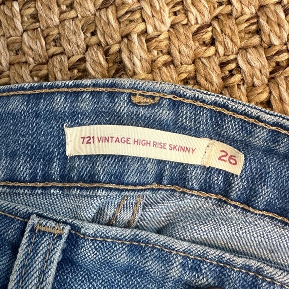 LEVIS - Picture 6 of 6